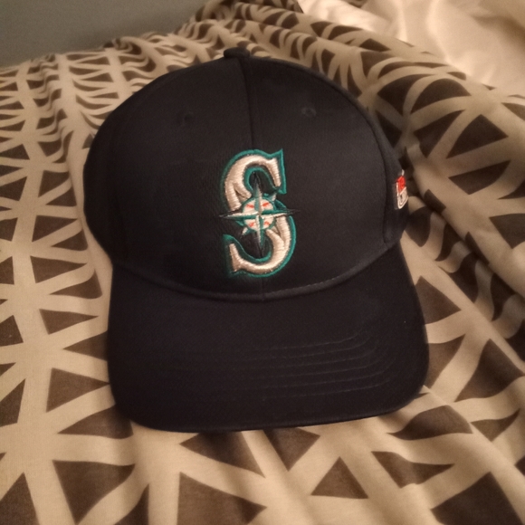 Seattle Mariners Adjustable Baseball Cap - Picture 1 of 2